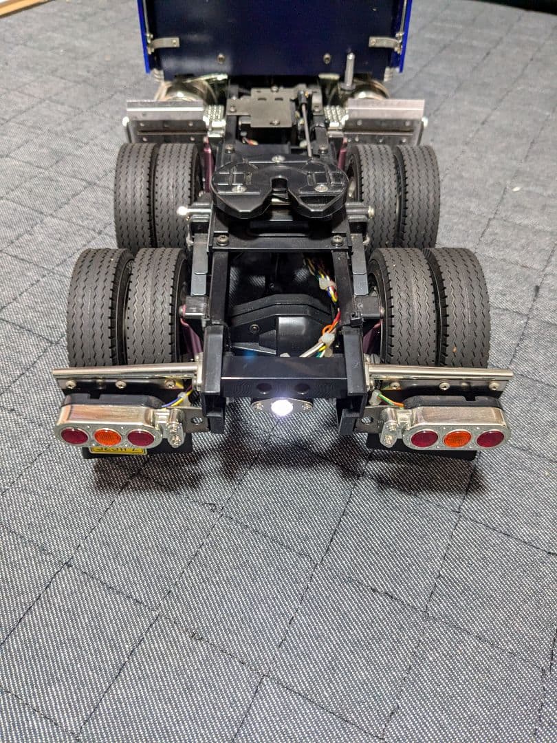 ユーワン　1/14 タミヤRC ナイトハウラー　フルオペレーション