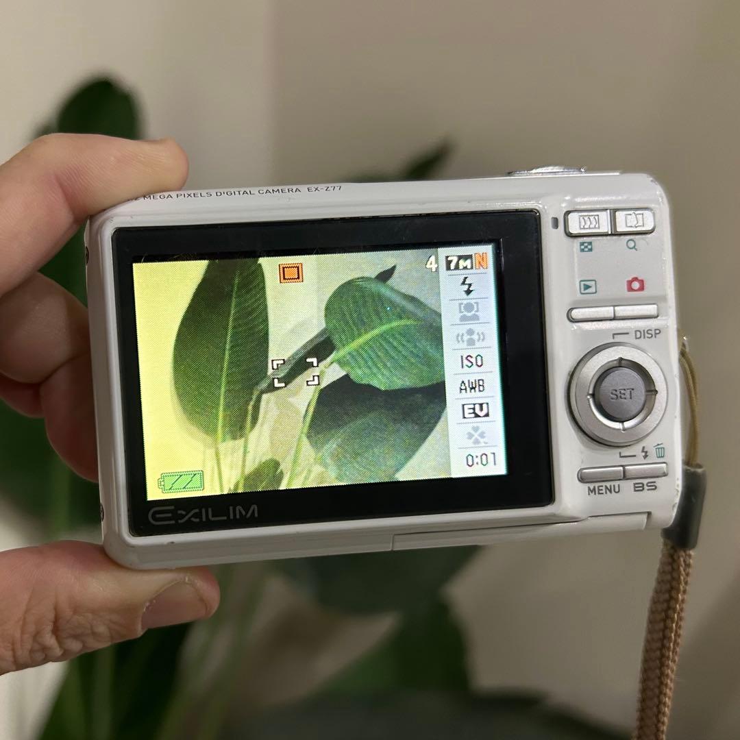 動作確認済 カシオ EXILIM Z77 7.2MP デジタルカメラ ホワイト