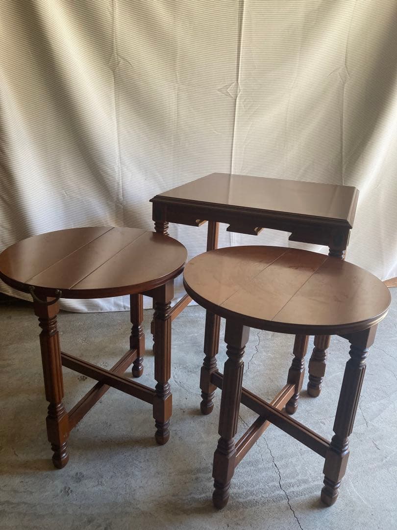 家具 Antique nesting tables nest of table