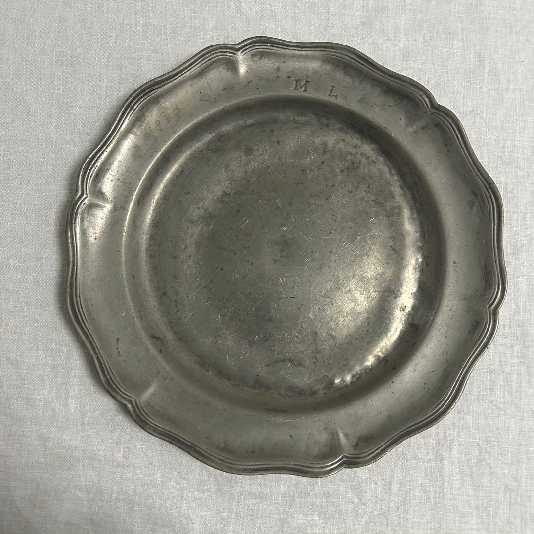 フランスアンティーク　花リムピューター 大皿　32センチ　蚤の市　仏ブロカント