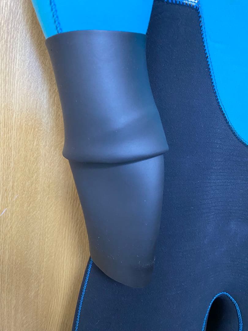 ★美品！【Cyber】メンズ用３ｍｍソフトドドライスーツ　サイバー　27cm