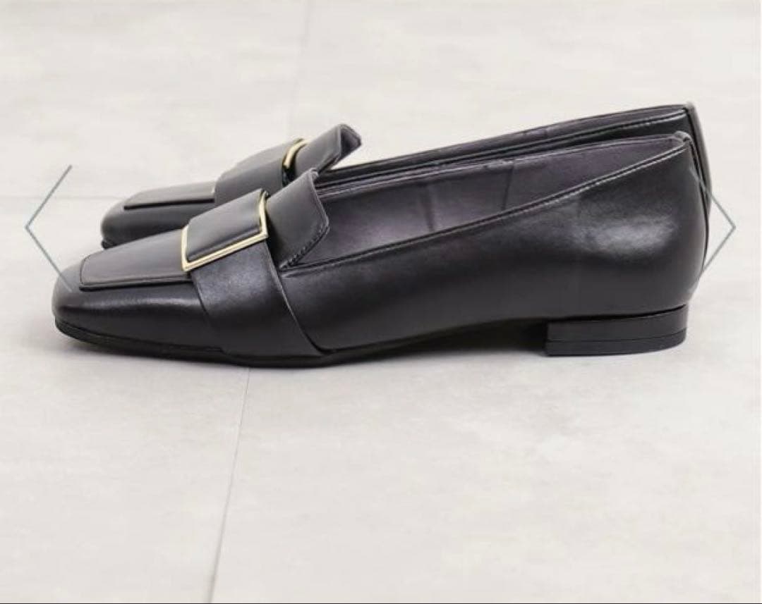 artemis by dianaダイアナ　スクエアトゥ メタルバックルローファー