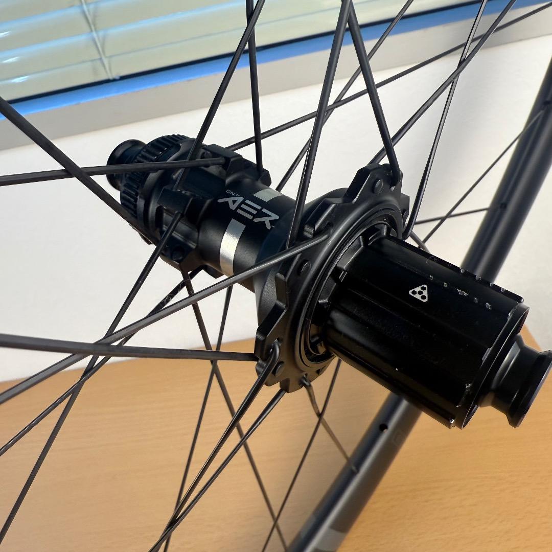 【美品】ONEAER DC3 DISCブレーキ・カーボンホイールセット シマノ用