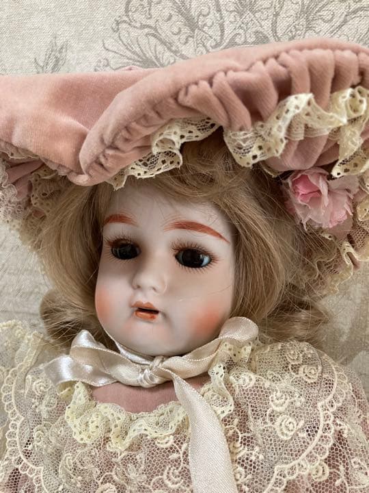 アンティックドール