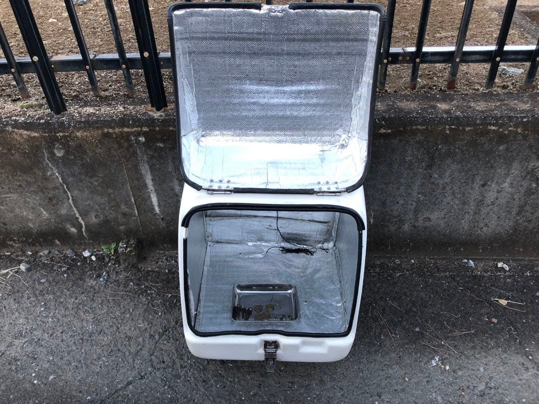 デリバリーボックス　ジャイロキャノピー