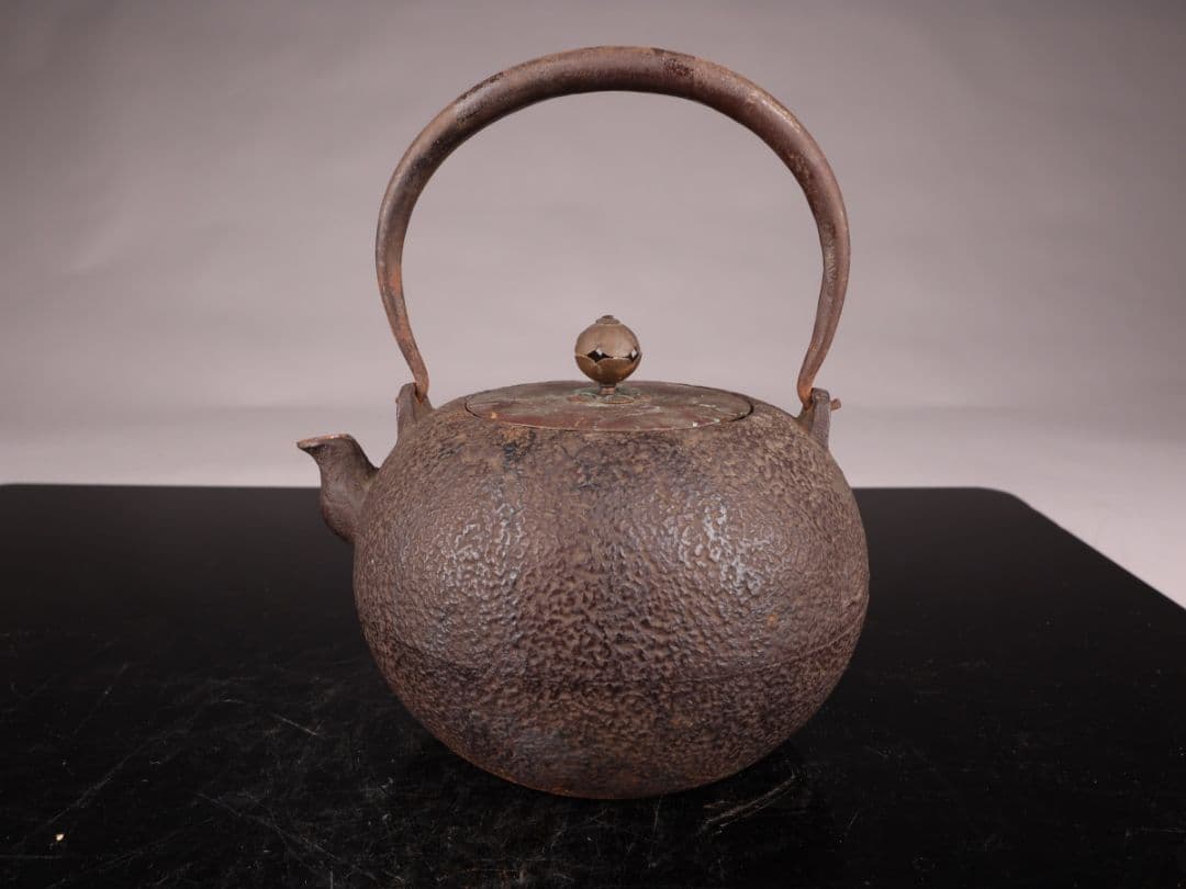 A549 鉄瓶 【精金堂】 七宝文湯沸 煎茶道具 重量1388g 1200ml