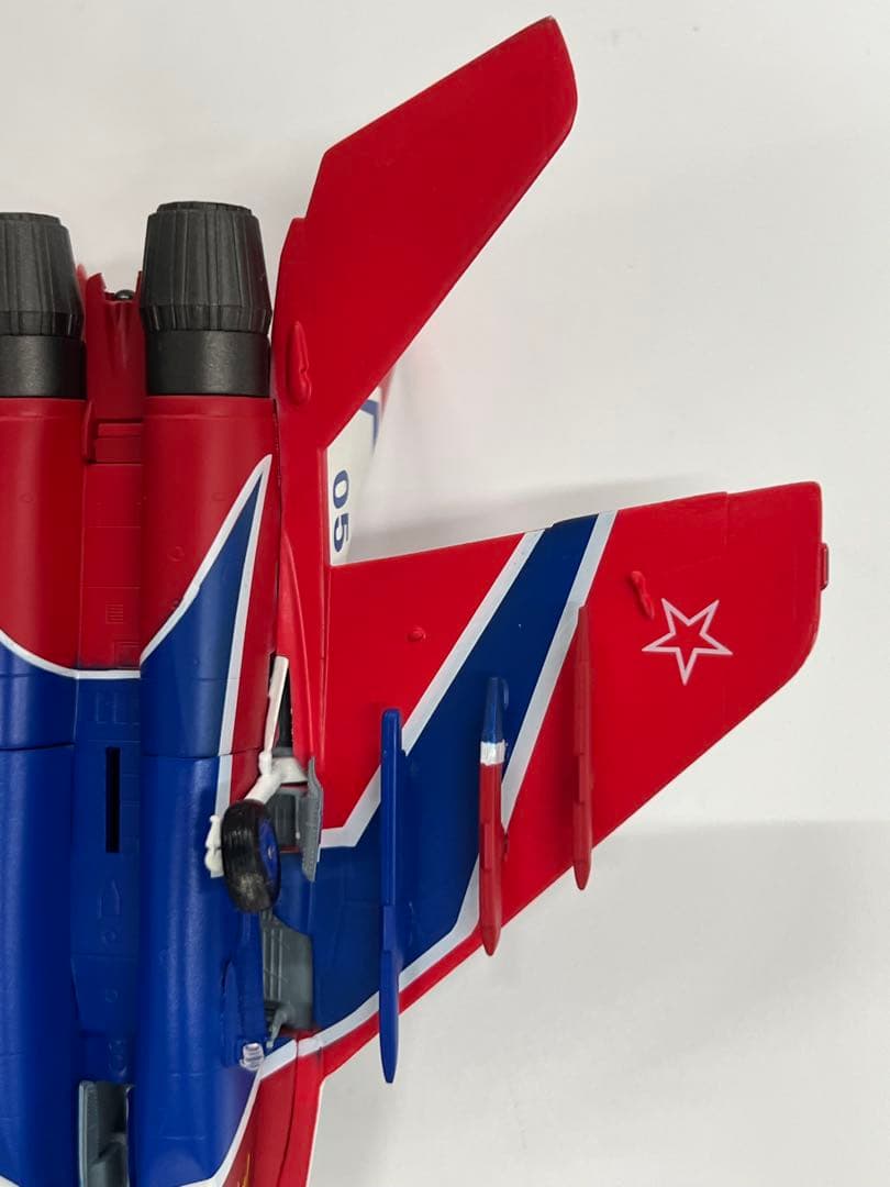 最終お値下げ後　ホビーマスター 1/ 72 MiG-29 ファルクラム”