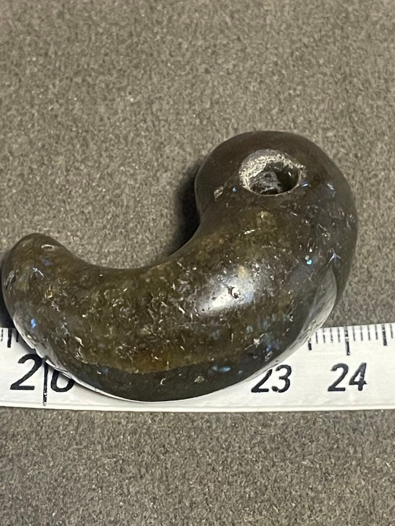 古墳時代　勾玉　出土品　発掘品　大型4.8cm