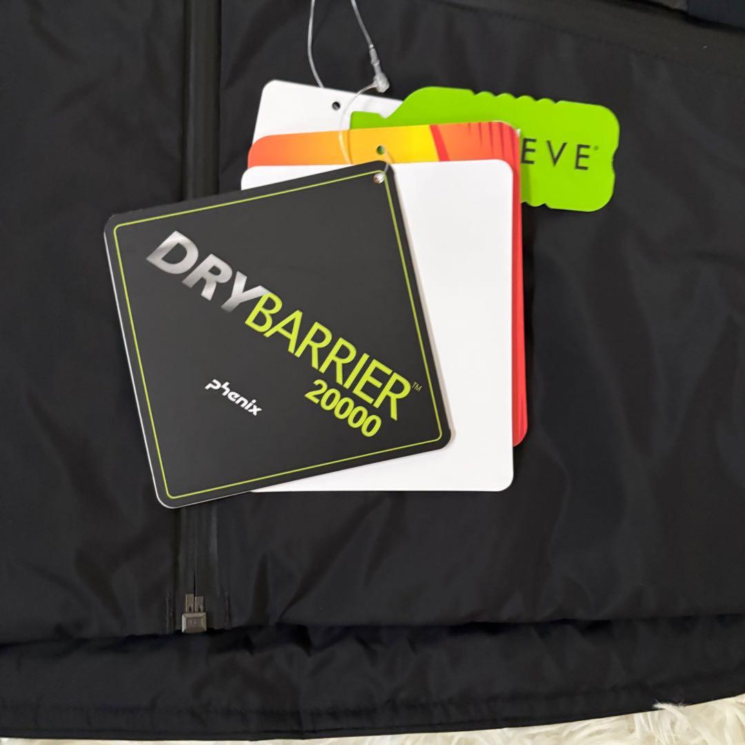 新品☆phenix スキーウェア 5D-Moonlight Jacket 黒　上