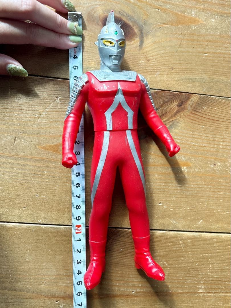 ウルトラマンフィギュアセット80体。ウルトラヒーロー53体、ウルトラ怪獣27体。