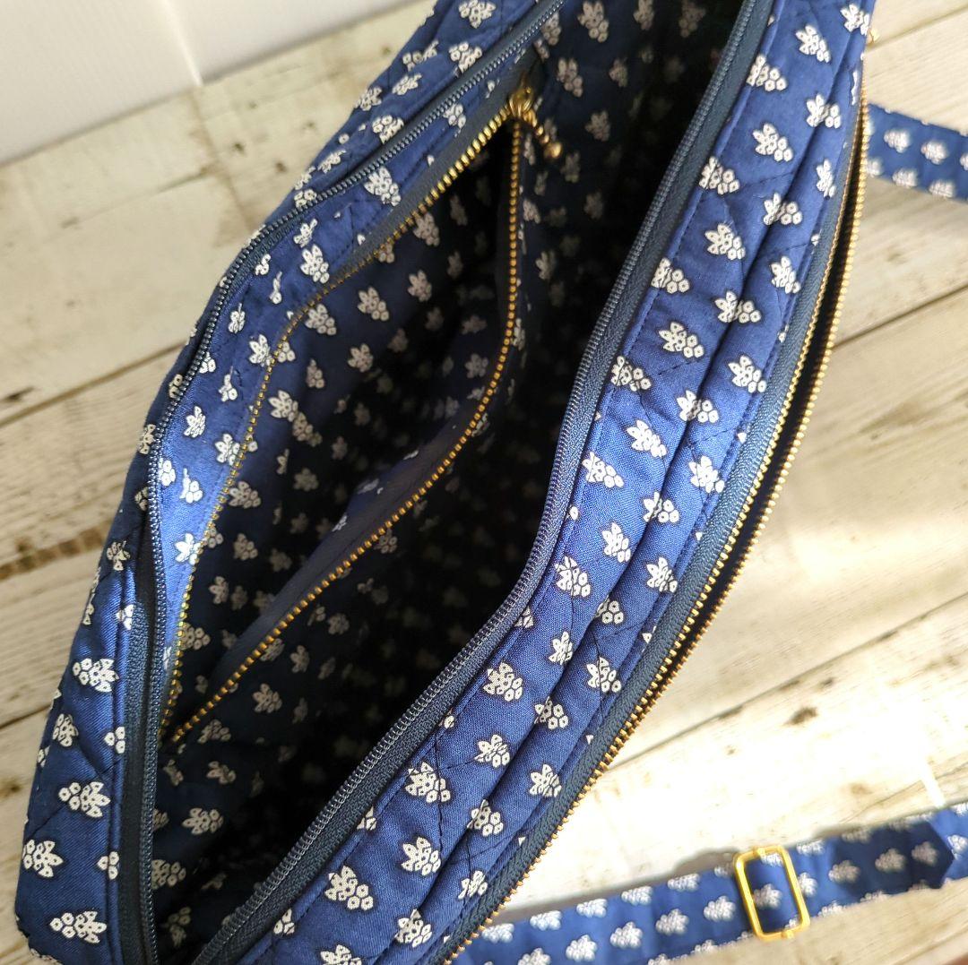 スクエアバッグ　ショルダーバッグ　ハンドメイド