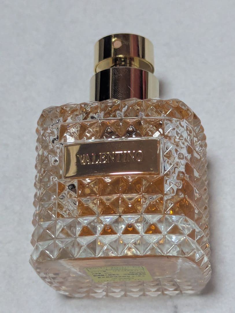 ヴァレンティノドンナオーデパルファム50ml