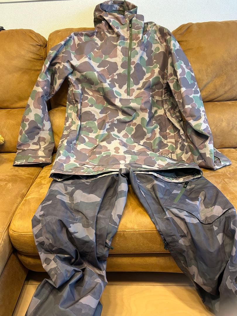 burton ak ジャケットM パンツL