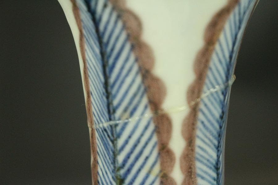 中国美術 青花紅 蓮花紋 八方瓶(A817)