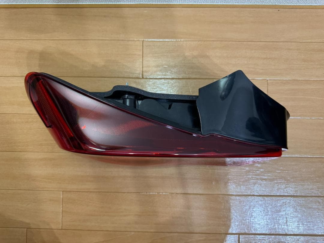 TOM'S LEDテールランプ 86 (ZN6) (81500-TZN68)