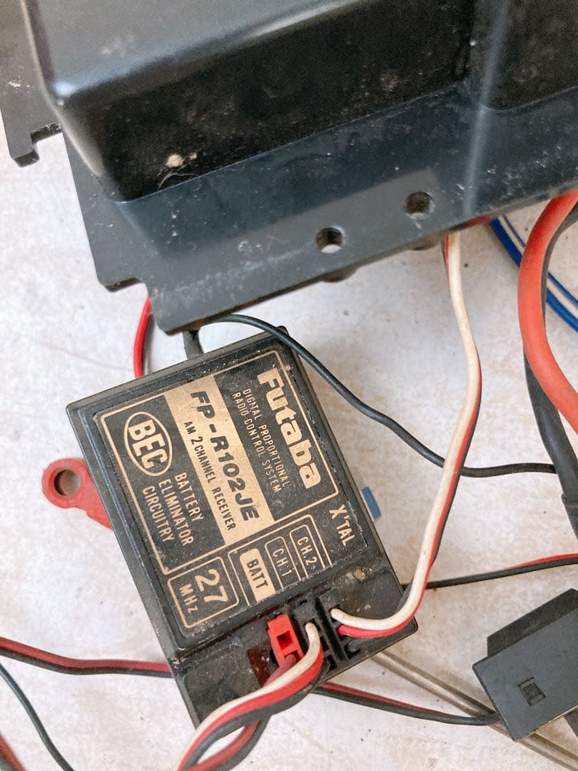 i*7様 【ジャンク】ラジコン SUPER GRIPPER ボディ タイヤ パー