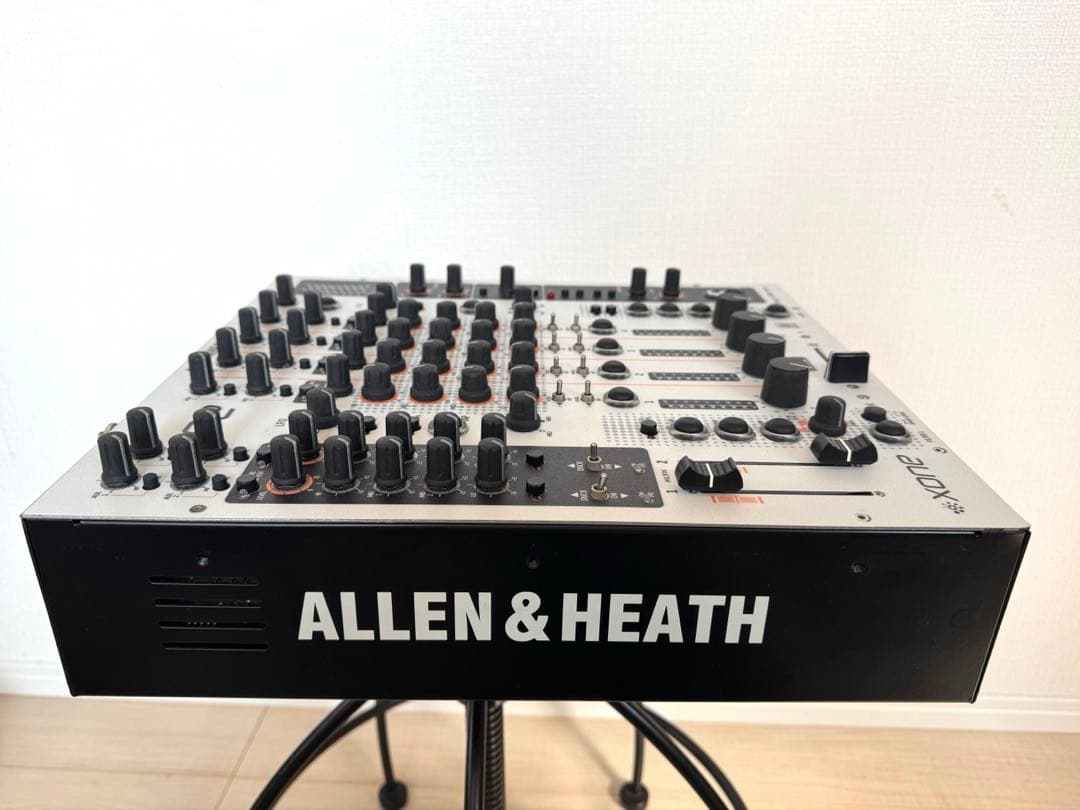Allen & Heath Xone:92 R DJミキサー