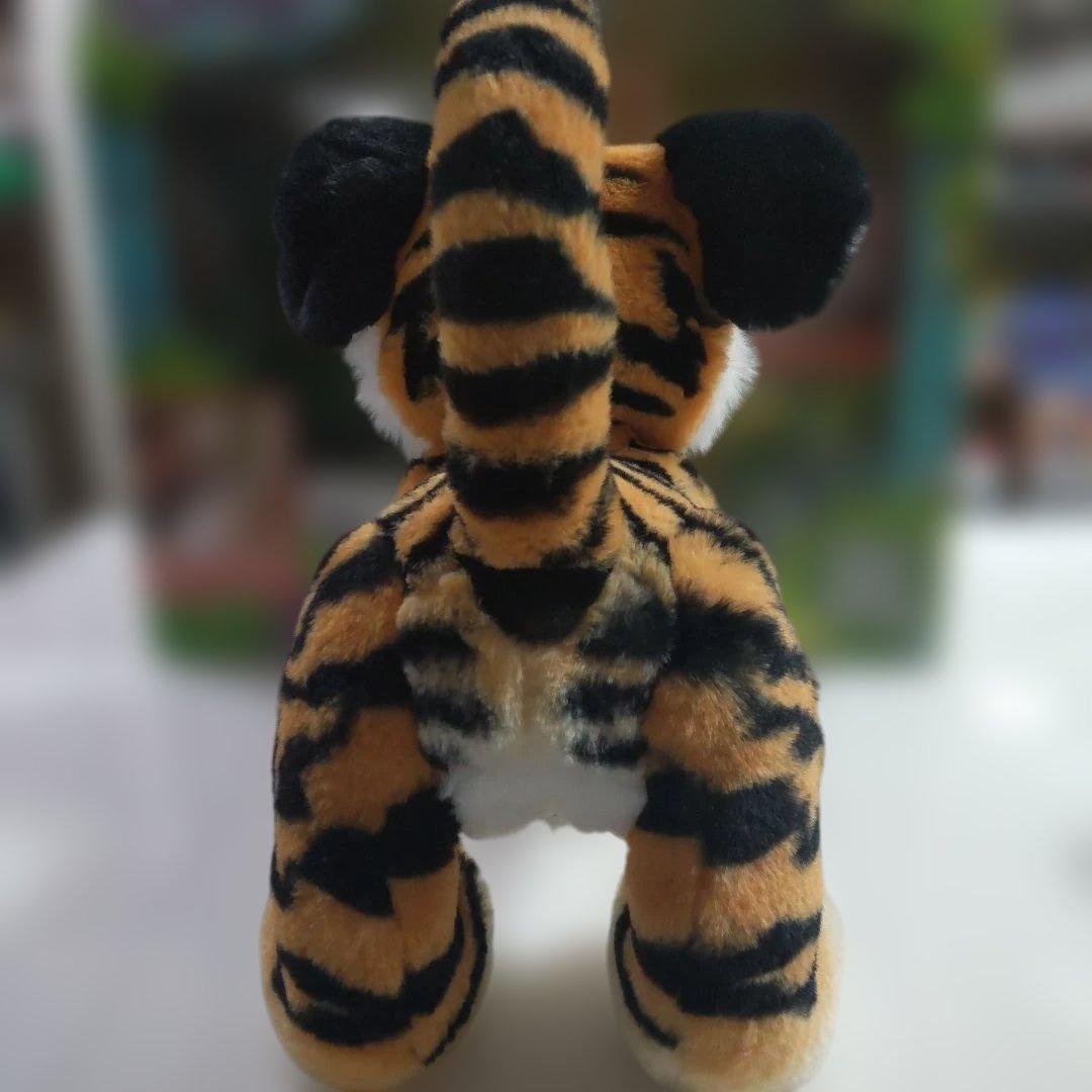 「ファーリアル ロアーリング・タイラー」