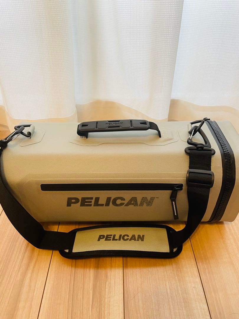 【新品未使用】PELICAN クーラーバッグ グレー 耐水 止水ジッパー 軽量