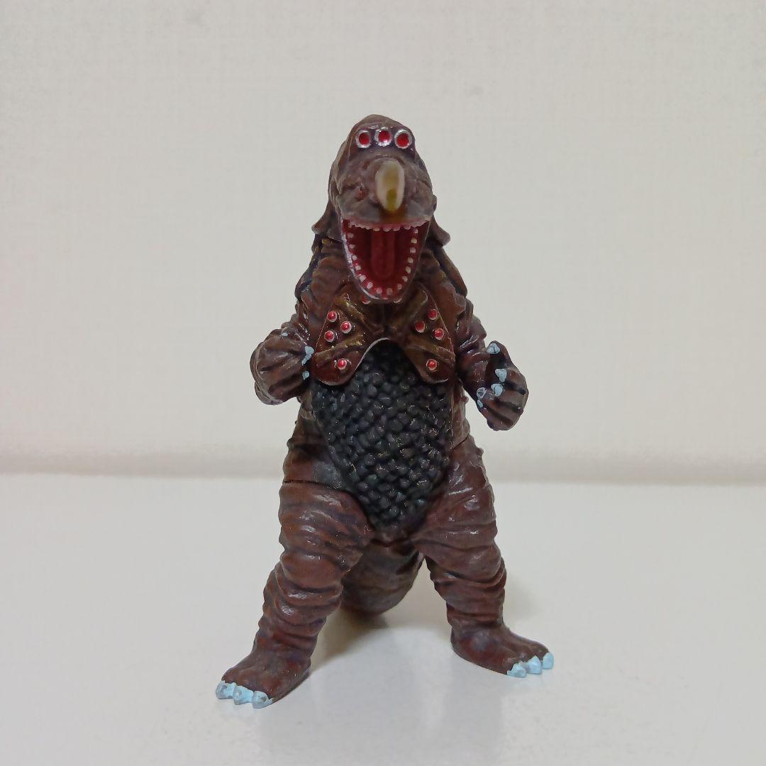 DGウルトラマン　ザラガス(B)