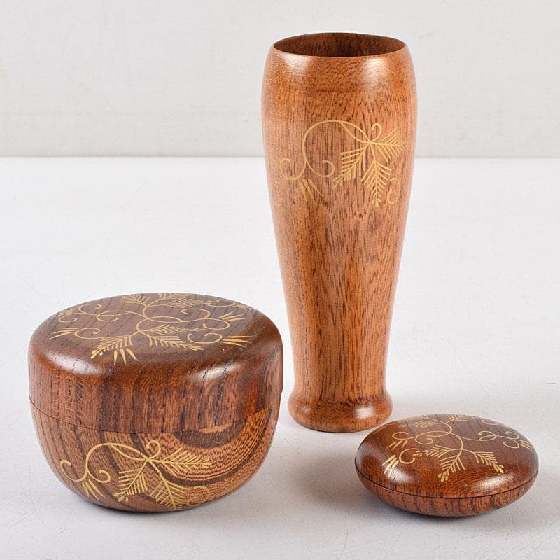 茶道具　青面朱茶箱　茶碗　金蒔絵　棗　香合など　七点　一式　仕覆付　MR9497