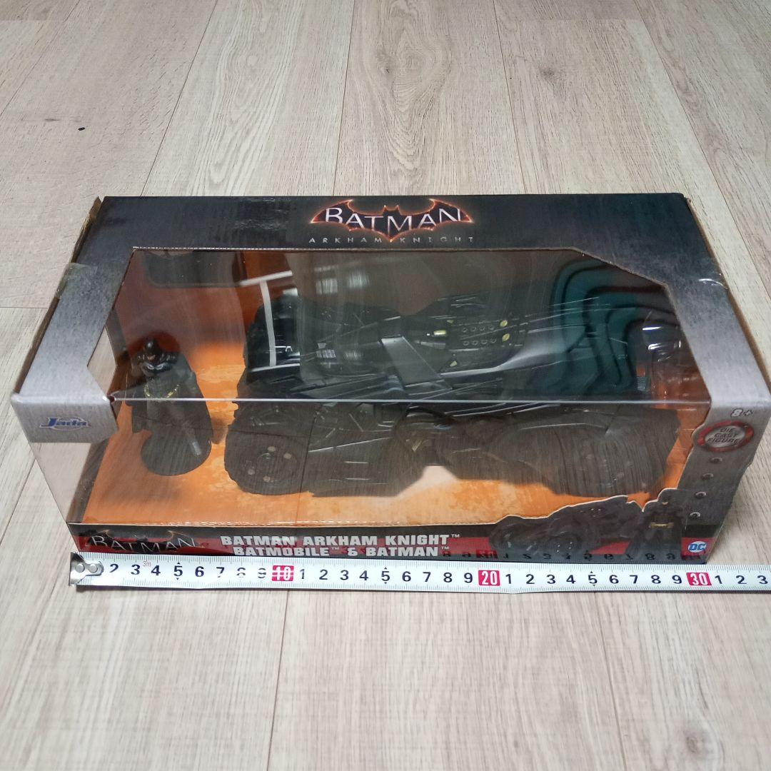 バットマン アーカムナイト バットモービル 1/24