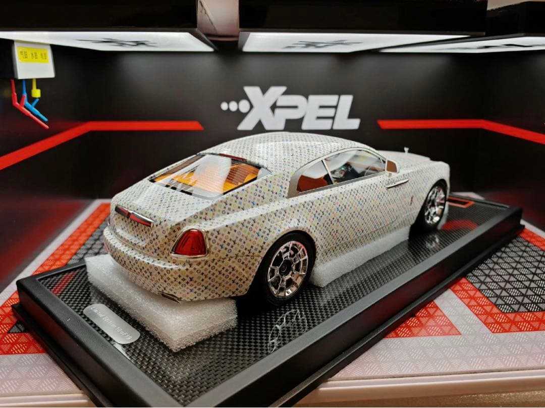 ルイ・ヴィトン特注　1/18ミニカー　ロールスロイス ウランス