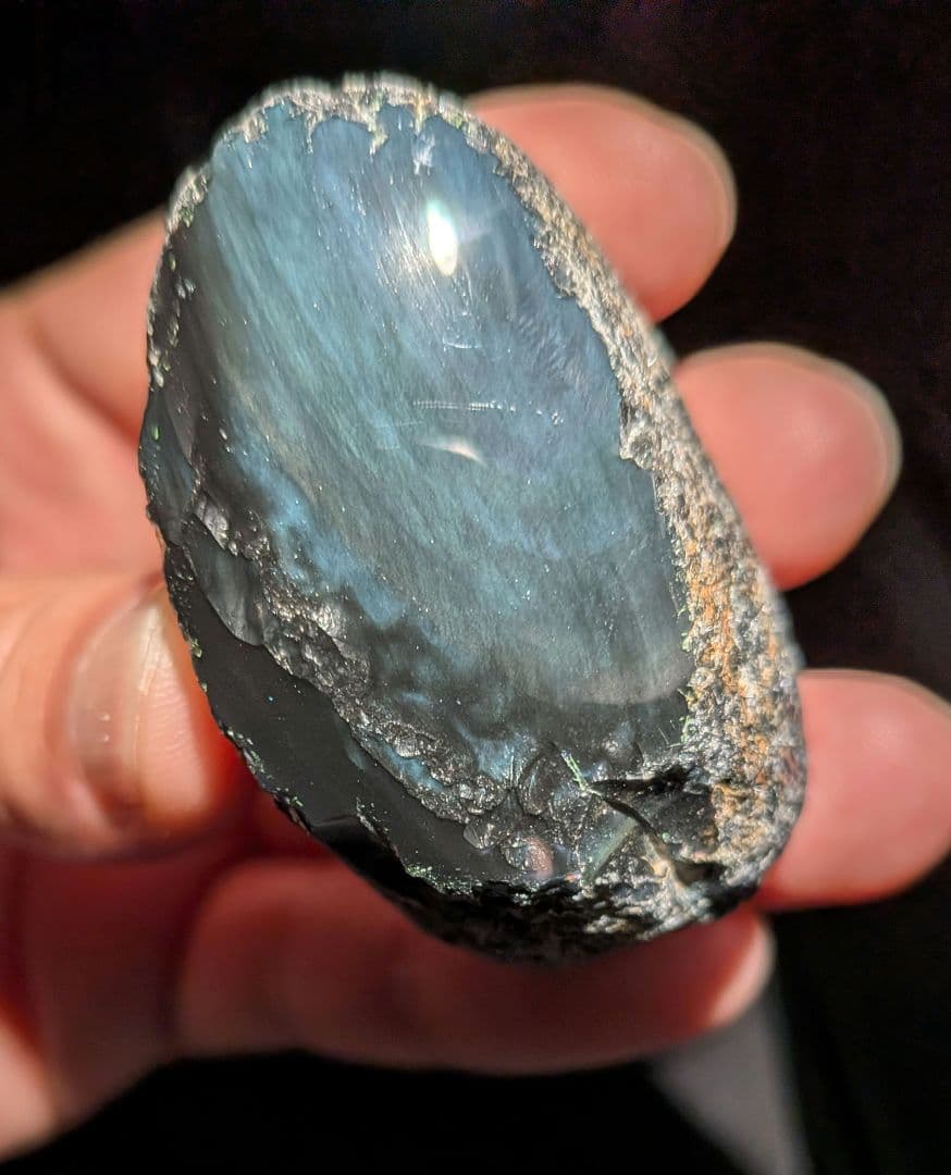 研磨面　十勝石玲瓏　ブルー系レインボーオブシディアン