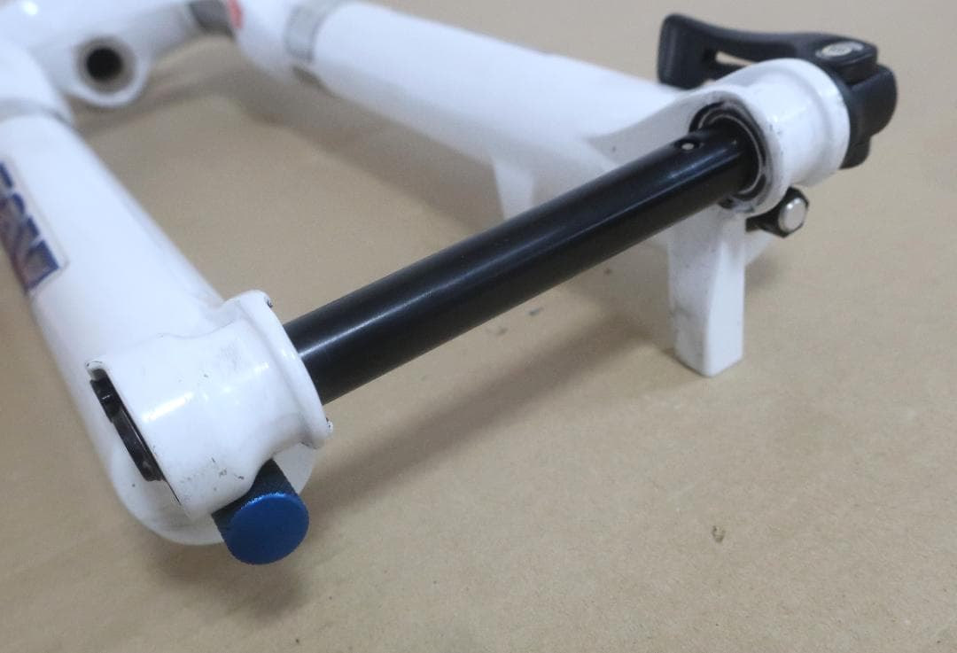 【オイル滲み多い】FOX 32F100 RLC DISC15QR【26インチ用】