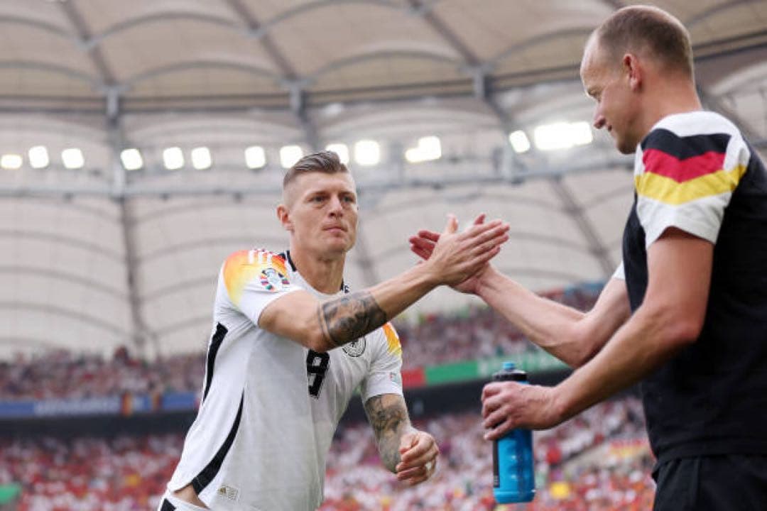 クロース　ユニフォーム　ドイツ代表　EURO 2024（H）