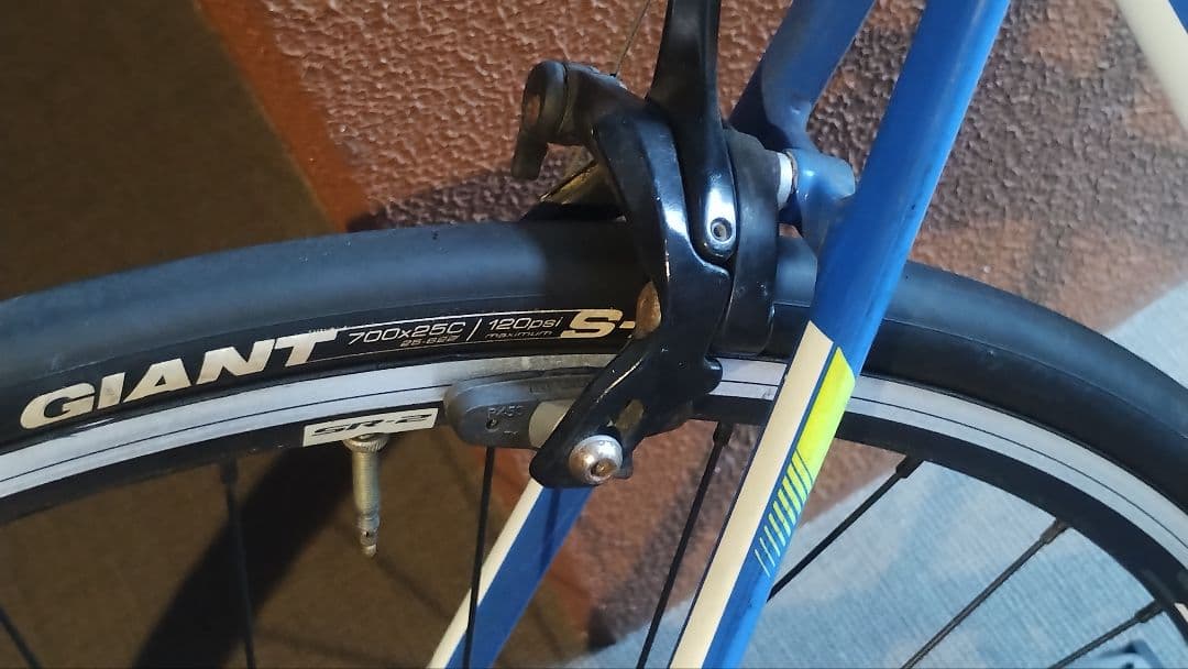 GIANT　DEFY3　ロードバイク SORA
