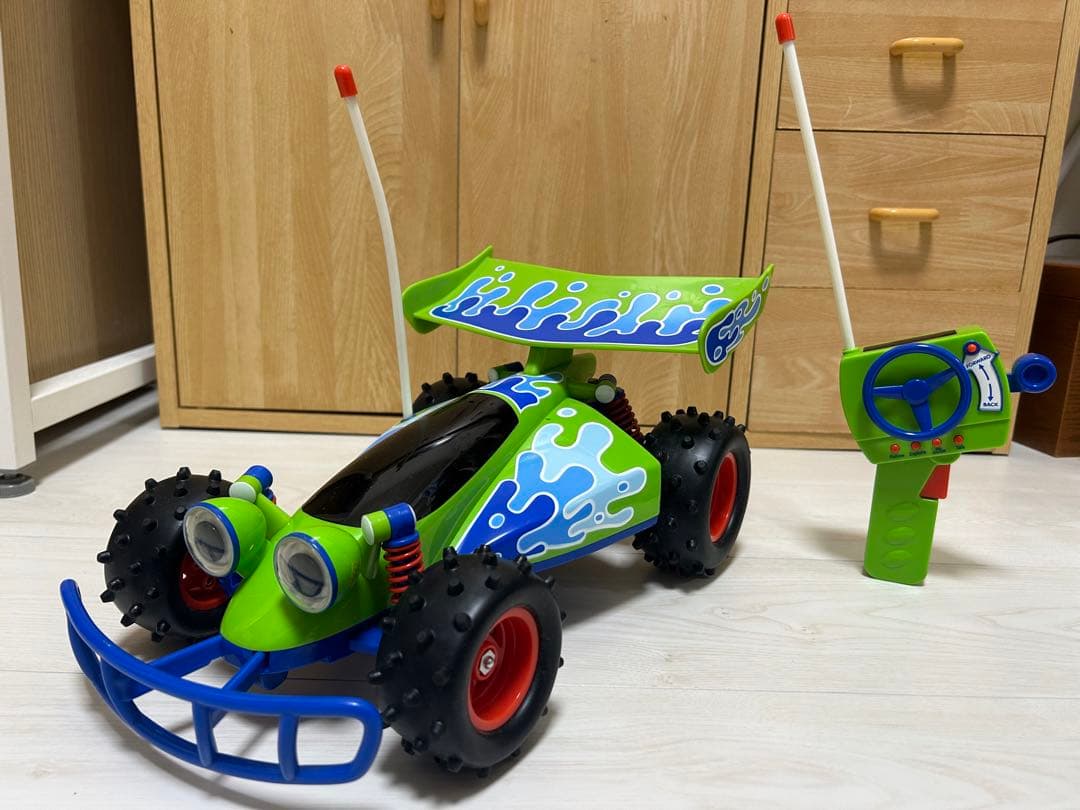 トイストーリーコレクションRC ラジコンカー (水しぶき模様)取扱説明