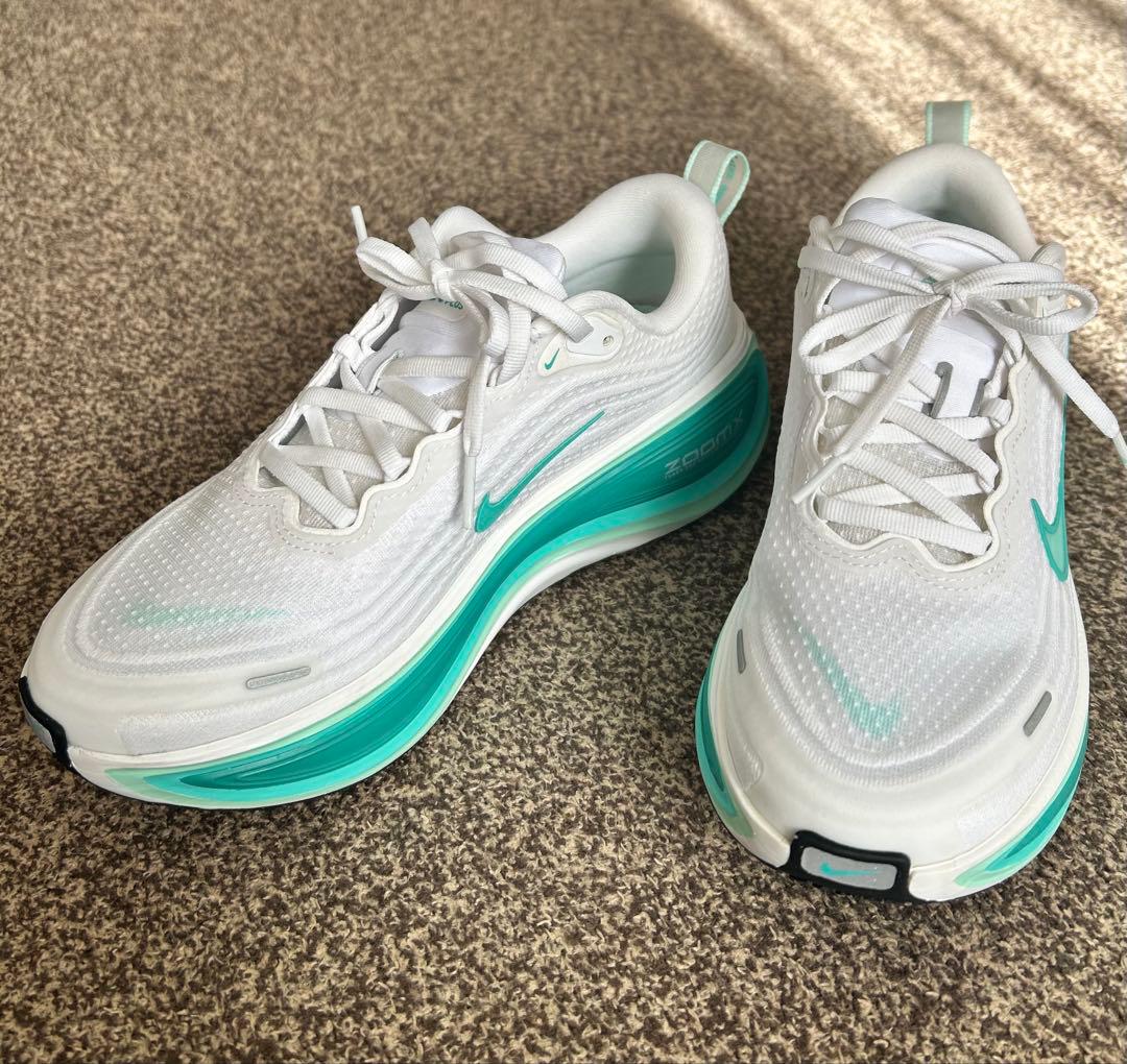 NIKEボメロプラス　24.5cm