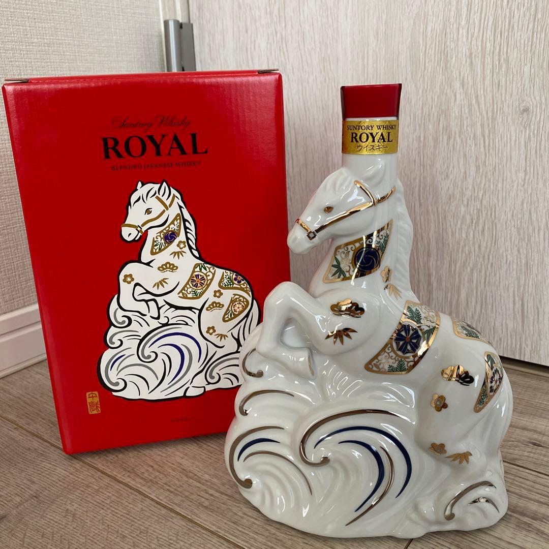 サントリー ローヤル 午歳 干支ボトル 2026年 馬年 新品