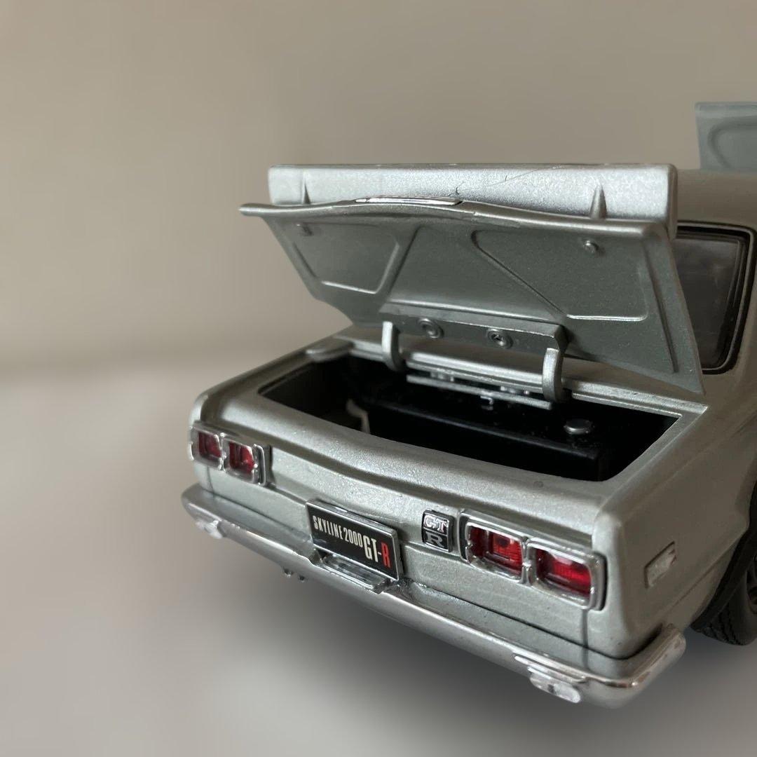 ミニカー　京商　1/18 スカイライン2000GTR