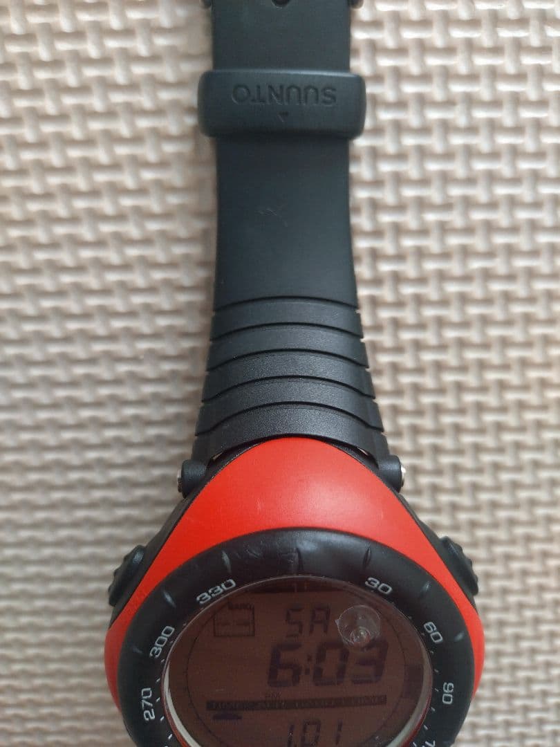 超美品 スント ベクター オレンジ SUUNTO VECTOR orange