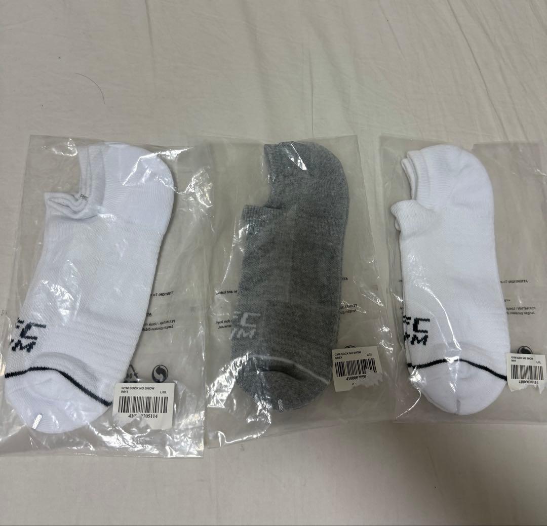 [新品未使用]UFC GYM ニットキャップ& 手袋&ヘッドバンド&ソックス3足