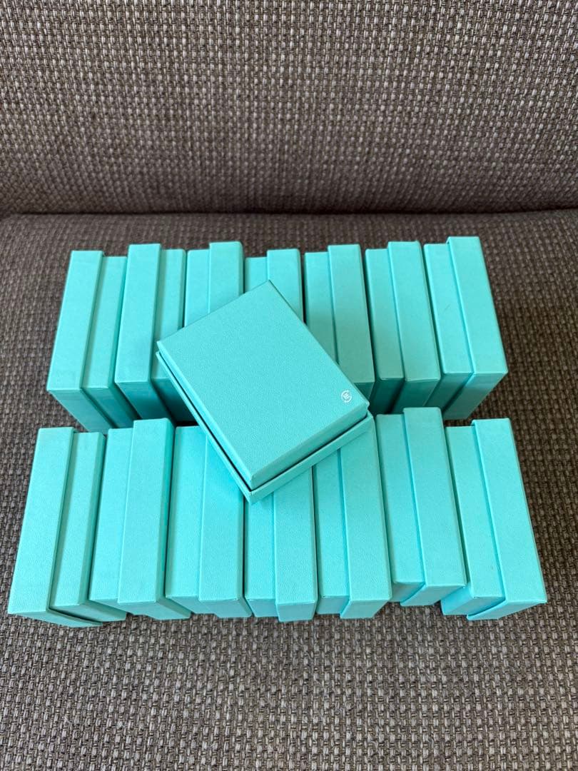 国内旧型　美品ティファニー空箱　巾着15セット