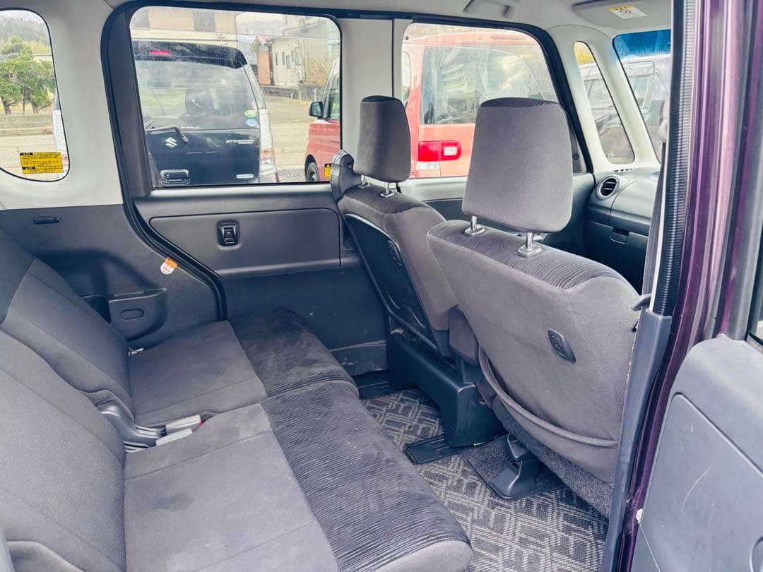 ダイハツタント　カスタム　4WD 平成25年式