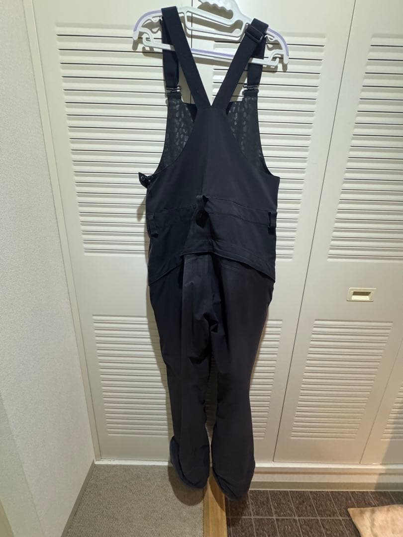 Volcom スノーボード　goretexビブ　女性Mサイズ