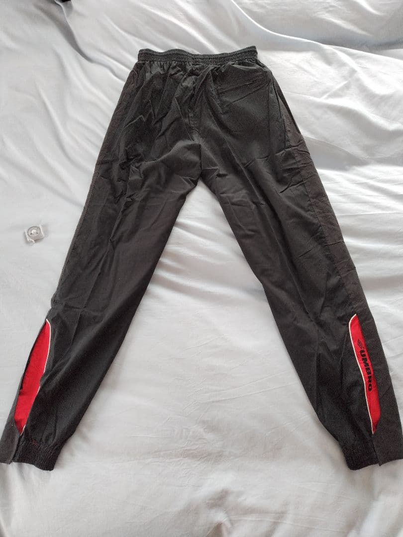 Umbro マンチェスターU ビステ・ウィンドブレーカー セット 黒/白/赤