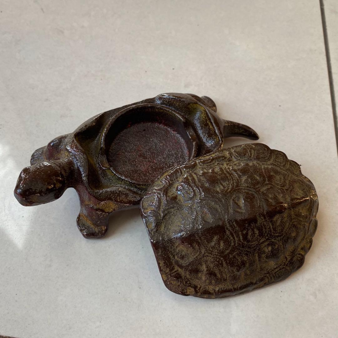 亀　置物　小物入れ　朱肉ケース　時代物　骨董　お香入れ　ヴィンテージ　ブロンズ