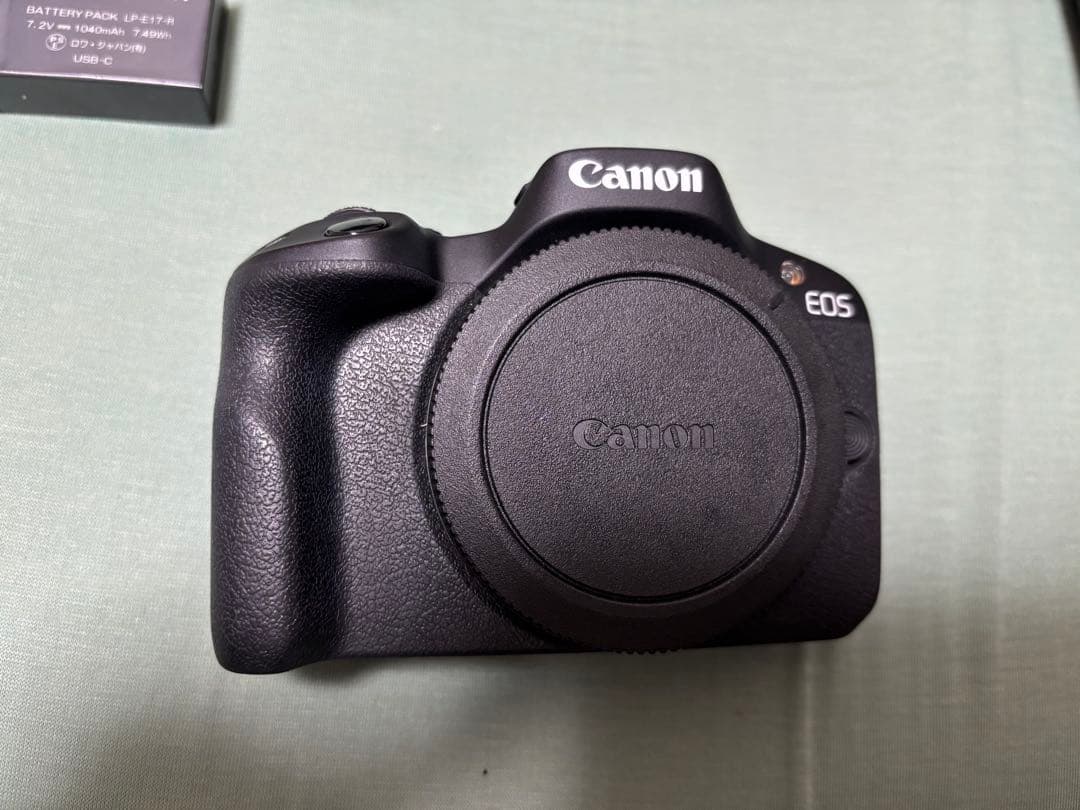 Canon EOS R50 ダブルズームキット　ブラック