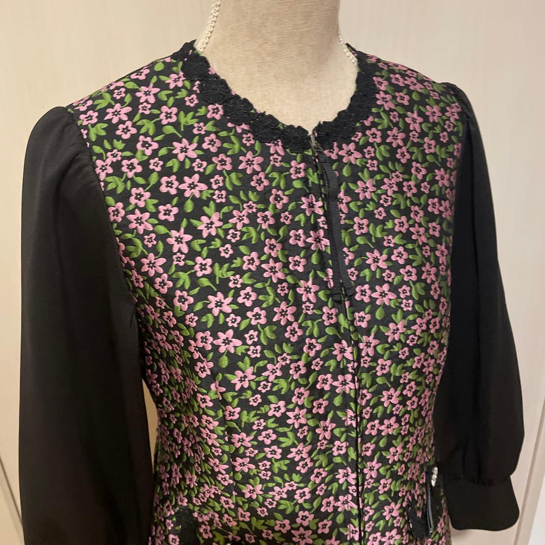 新品タグ付き　スーパービューティー☆ 花柄ジャガード織の袖切替ワンピース