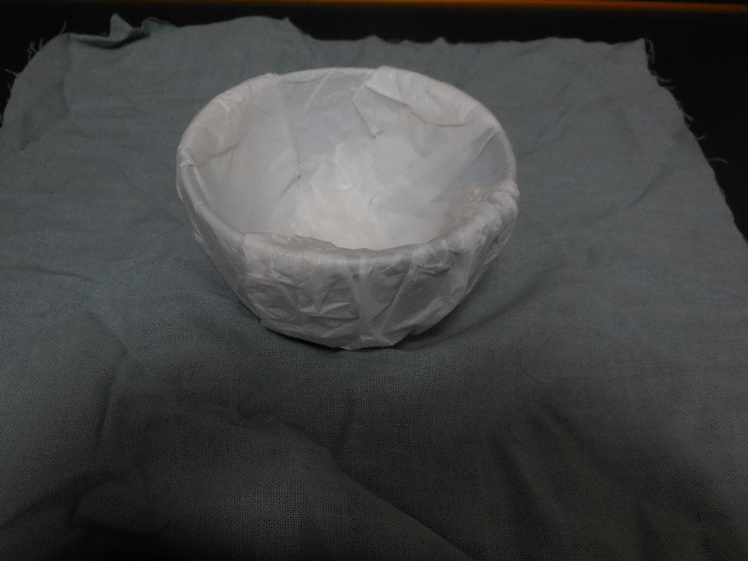 茶道具　山本一如作　抹茶茶碗　浅黄交趾 　戌紋茶碗　共布共箱