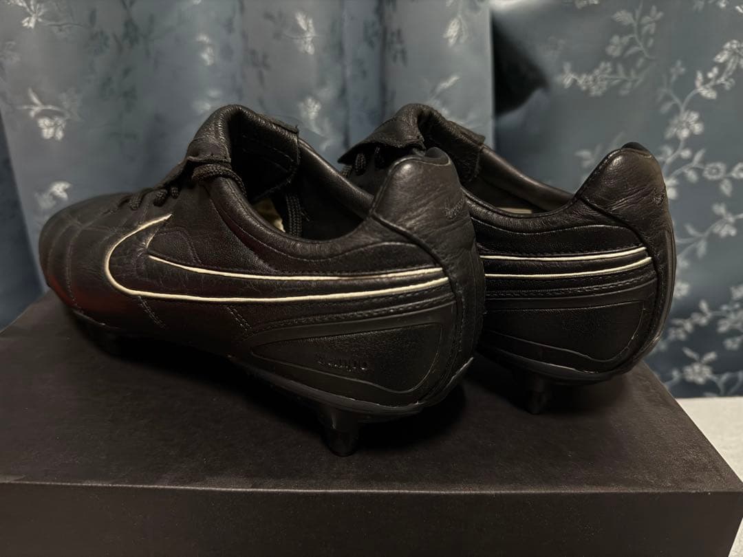 Nike ティエンポエアレジェンド2SG（取替式）レザー