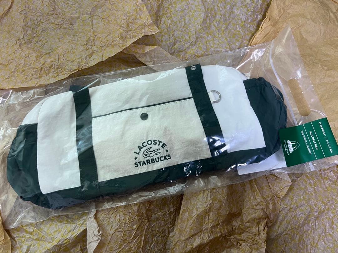 韓国スタバ　ラコステ バッグ グリーン スターバックス　LACOSTE