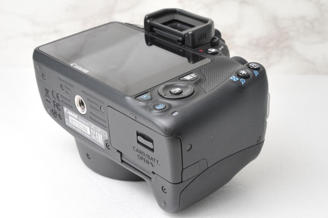 ショット数新品級❣️Canon EOS Kiss X7⭐️スマホ転送 キヤノン