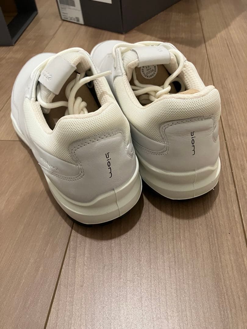 エコー　ゴルフシューズ　スパイクレス　41インチ　25.5cm