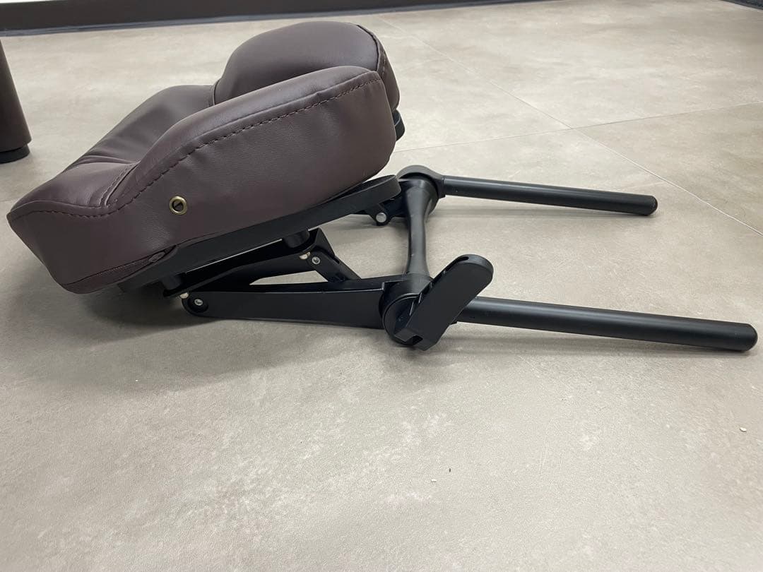 【極美品】昇降式電動ベッド 低反発 幅70cm エステ 整体 ブラウン